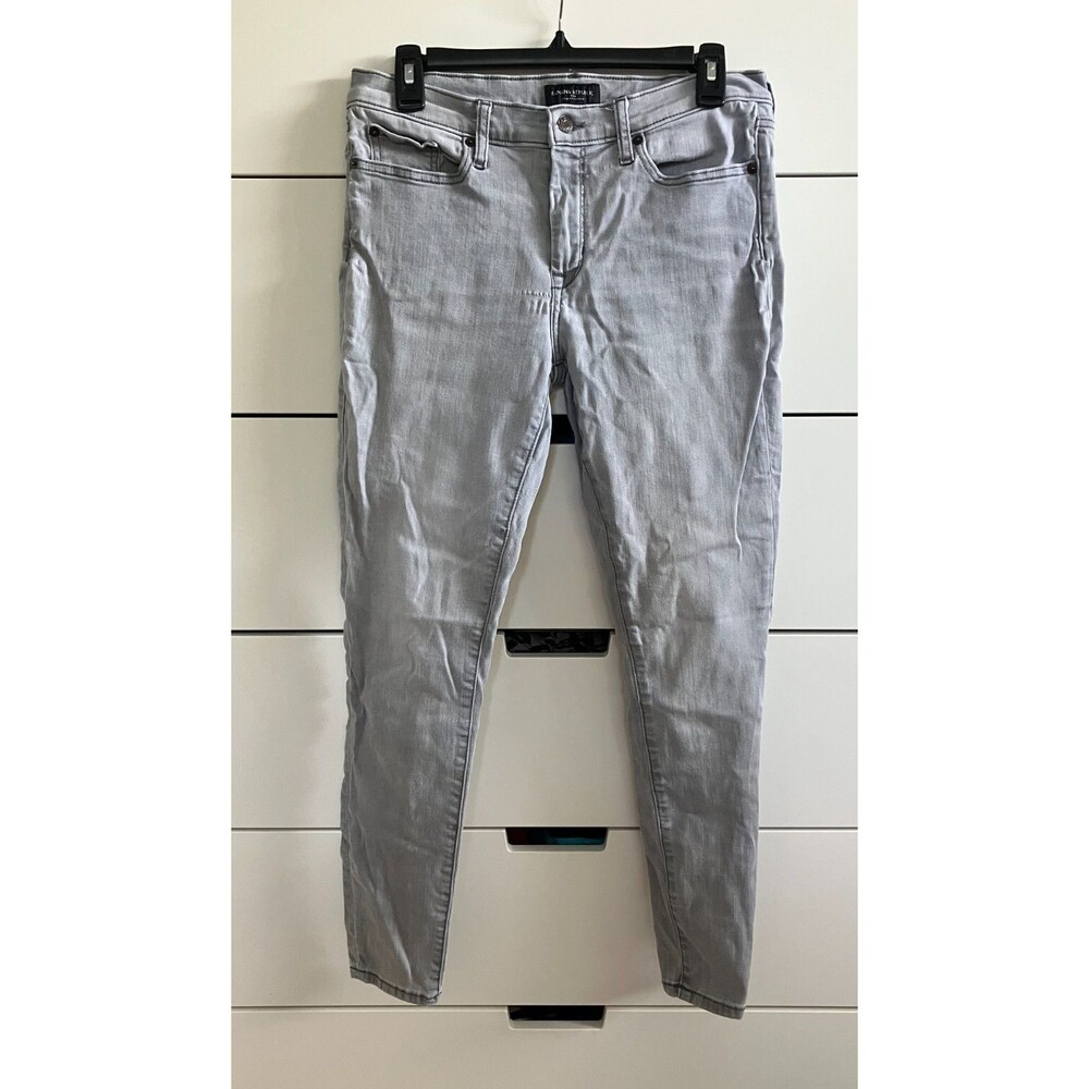 LAST CHANCE!! Banana Republic Sculpt Skinny Gray Jeans Size 8/29 Ligh Wash Denim